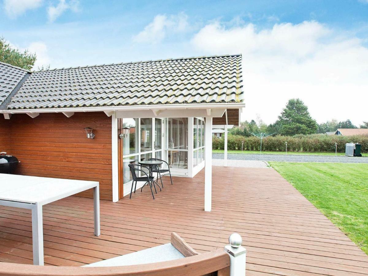Three-Bedroom Holiday Home In Rodby 38 Kramnitse Rum bild